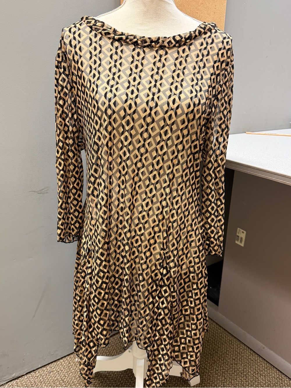 Camille & Company XL Sheer Mesh Geometric Handkerchief Hem Tunic/Dress